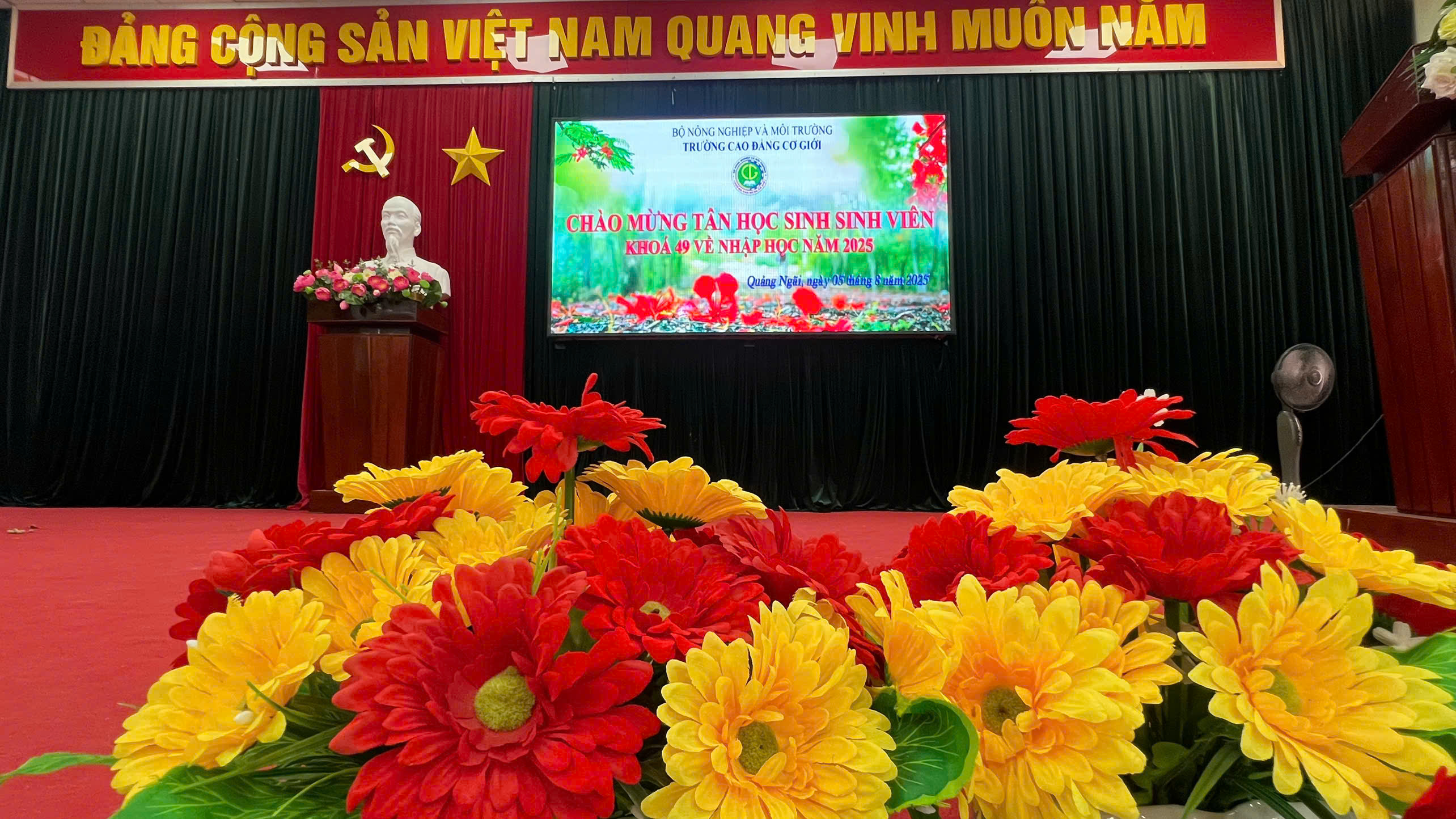 Chào Đón Tân HSSV Khóa 49 Nhập Học Đợt I - Năm 2025.